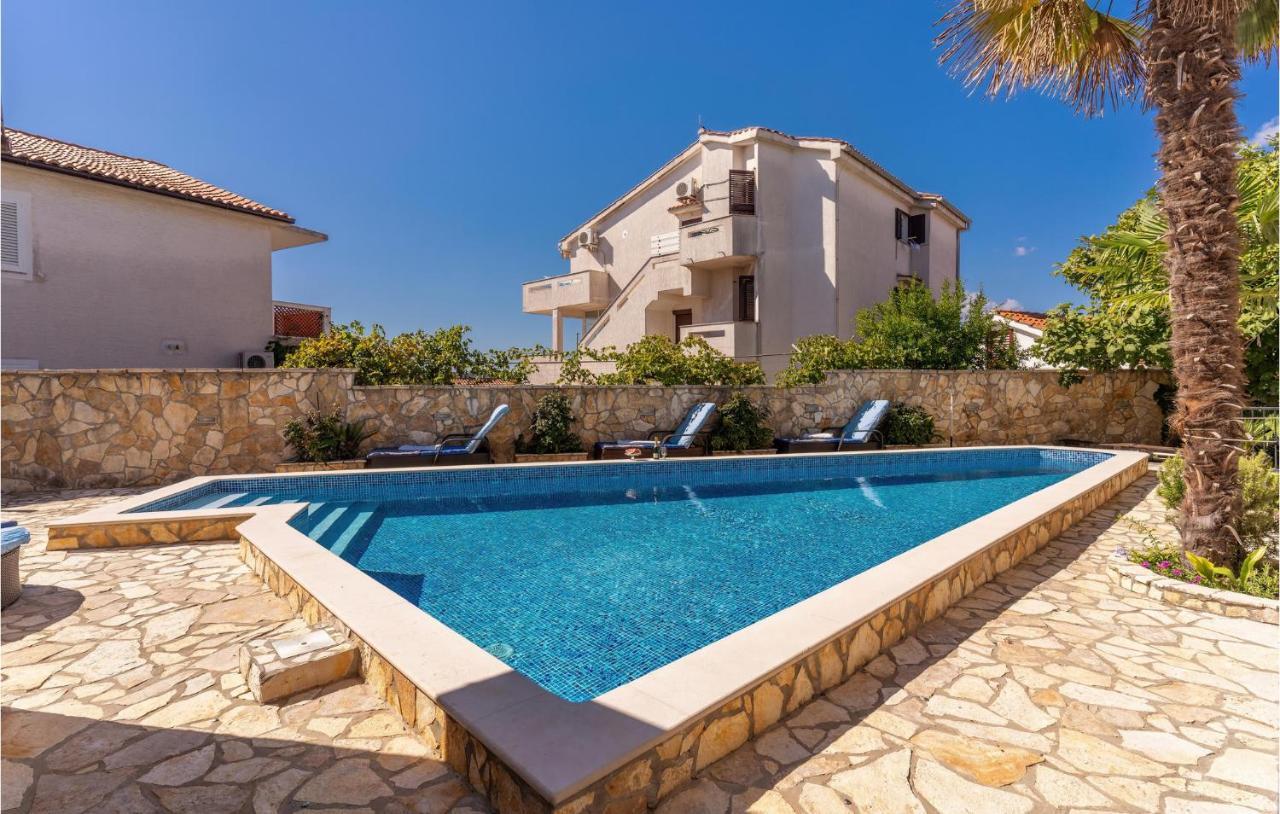 Cozy Apartment In Krk With Kitchen Krk Town Exterior photo