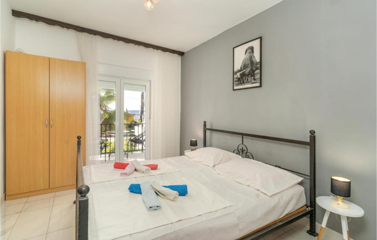 Cozy Apartment In Krk With Kitchen Krk Town Exterior photo