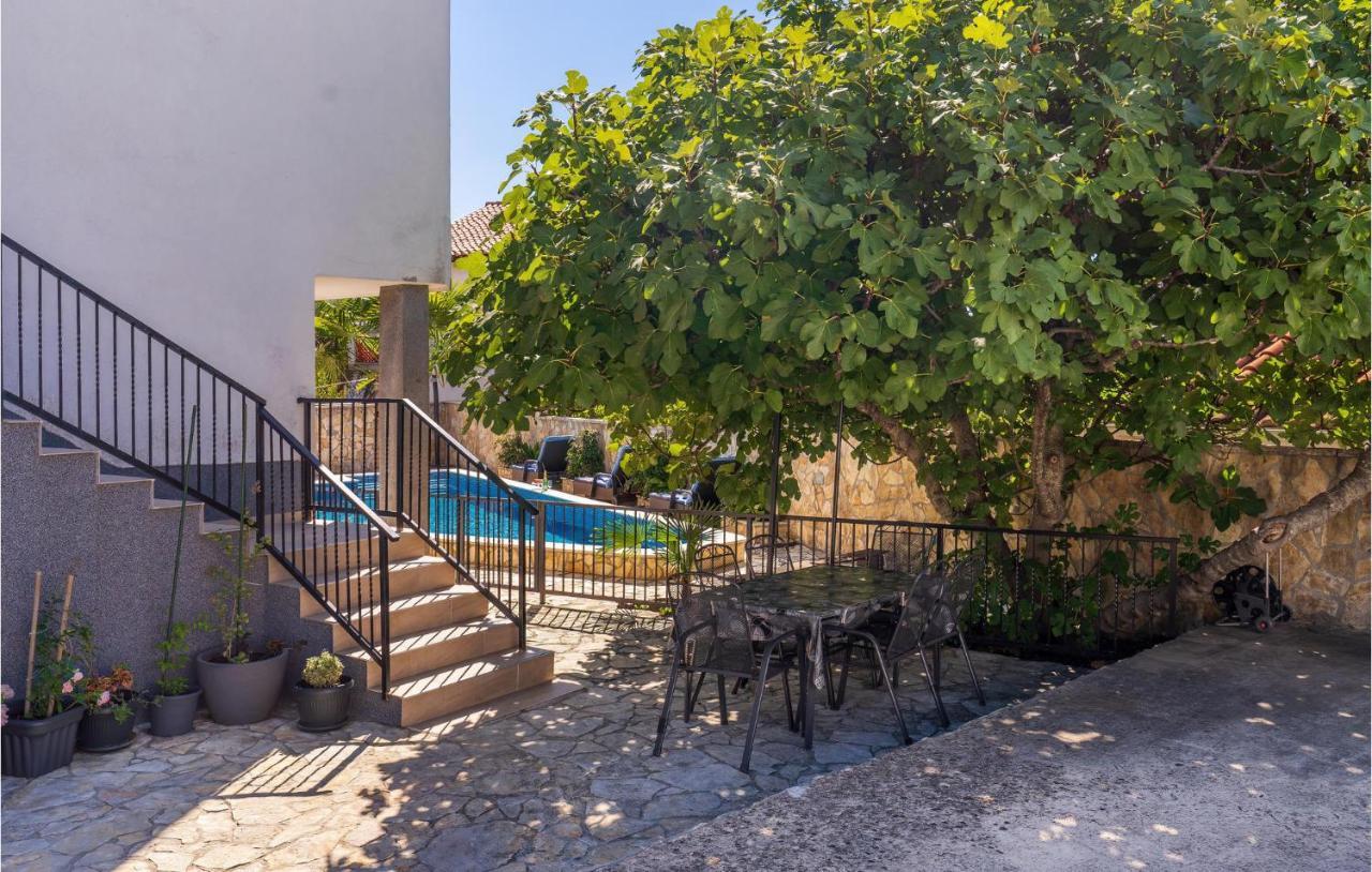 Cozy Apartment In Krk With Kitchen Krk Town Exterior photo